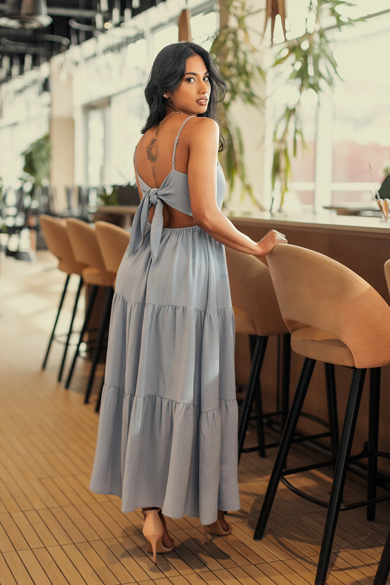 Airflow Sleeveless Tie-Back Tiered Midi Dress - Image 4