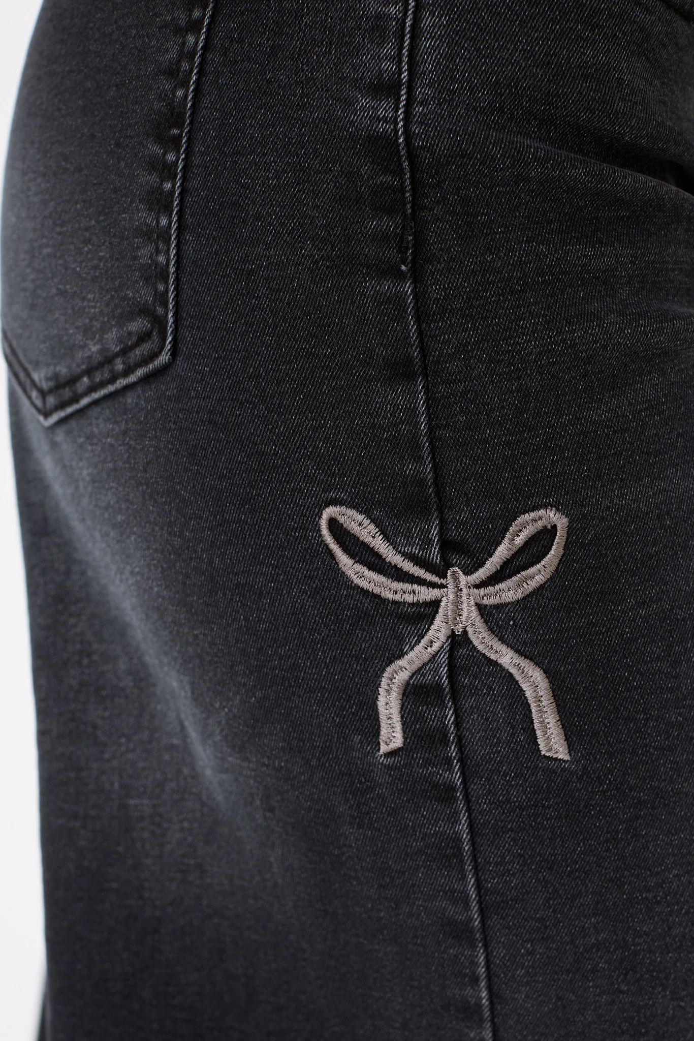 Almost Famous Black "Ultra 90's" Wide Leg Jean with Bow Embroidery - Image 4