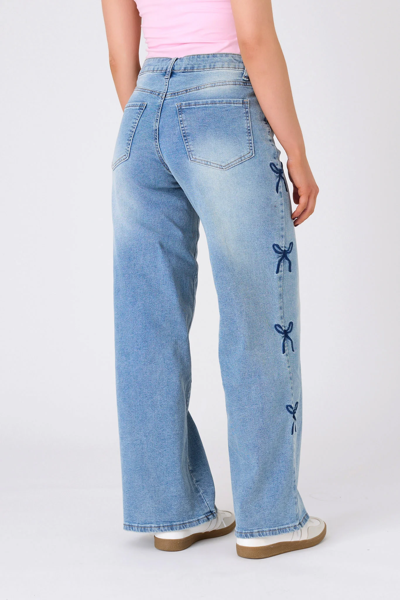 Almost Famous Medium Wash "Ultra 90's" Wide-Leg Jean with Bow Embroidery - Image 2