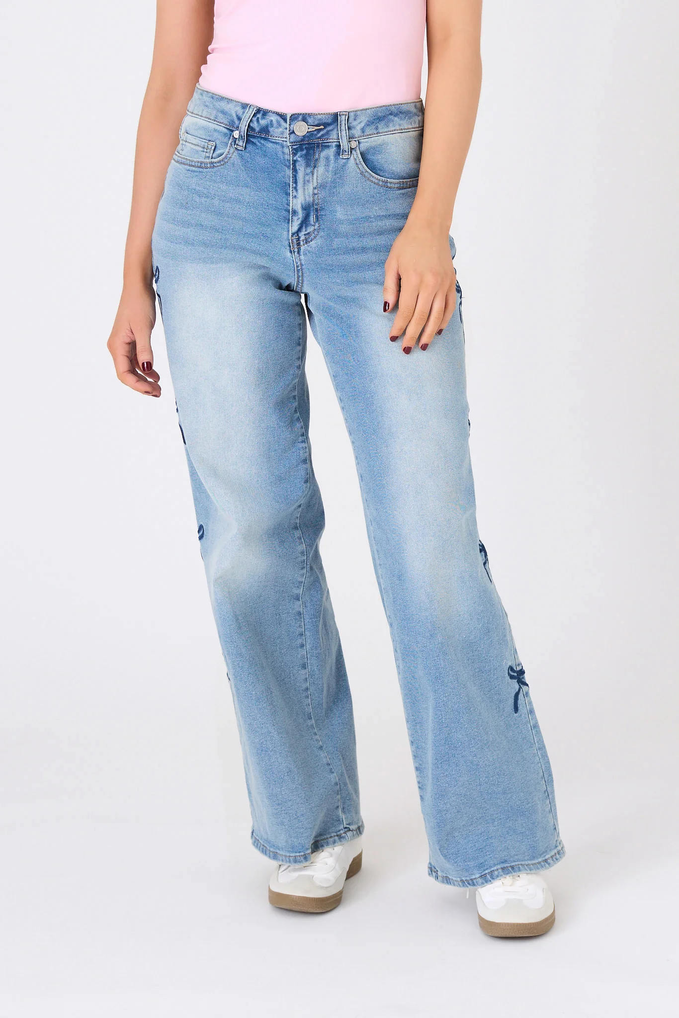 Almost Famous Medium Wash "Ultra 90's" Wide-Leg Jean with Bow Embroidery - Image 3