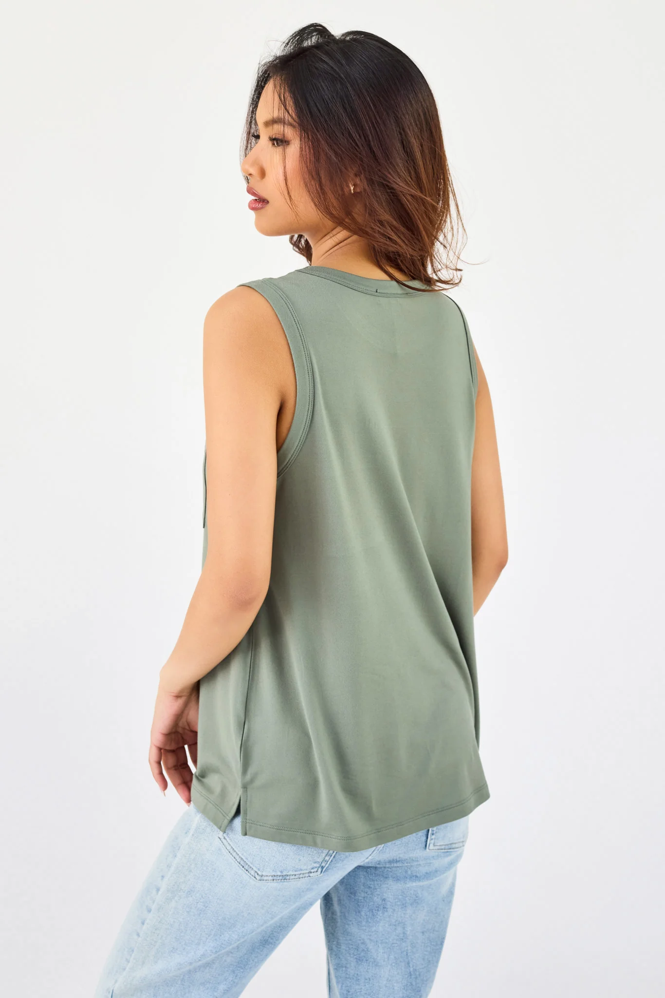 Brushed Scoop-Neck Tank with Pocket - Image 6