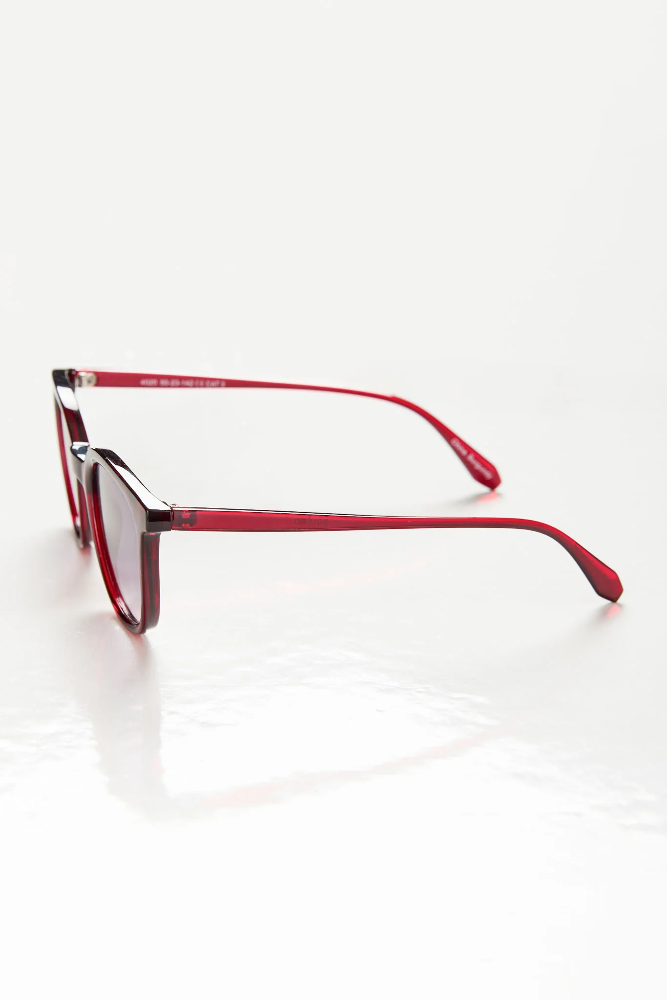Burgundy Classic Pantos Sunglasses - Image 3