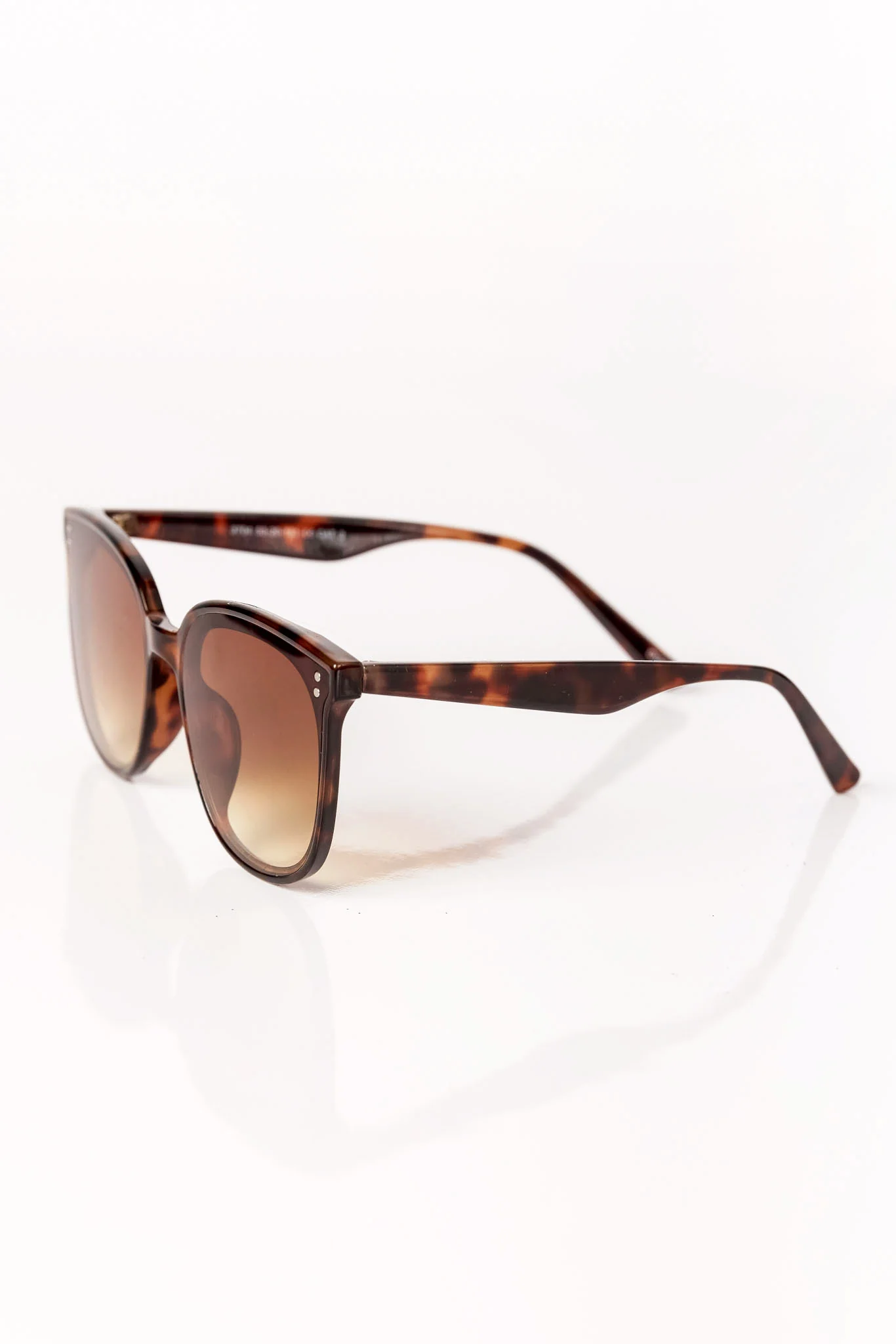 Cat-Eye Square Sunglasses - Image 5