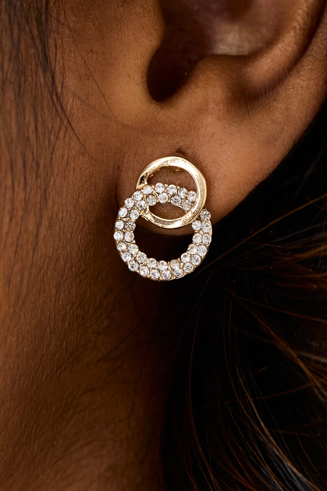 Interlocking Circle Necklace & Earring Set - Image 3