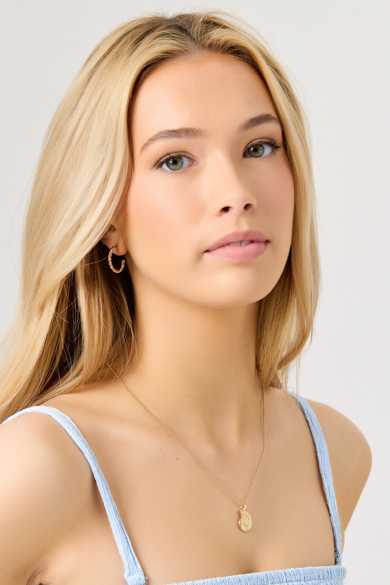 Necklace with Shell Pendant