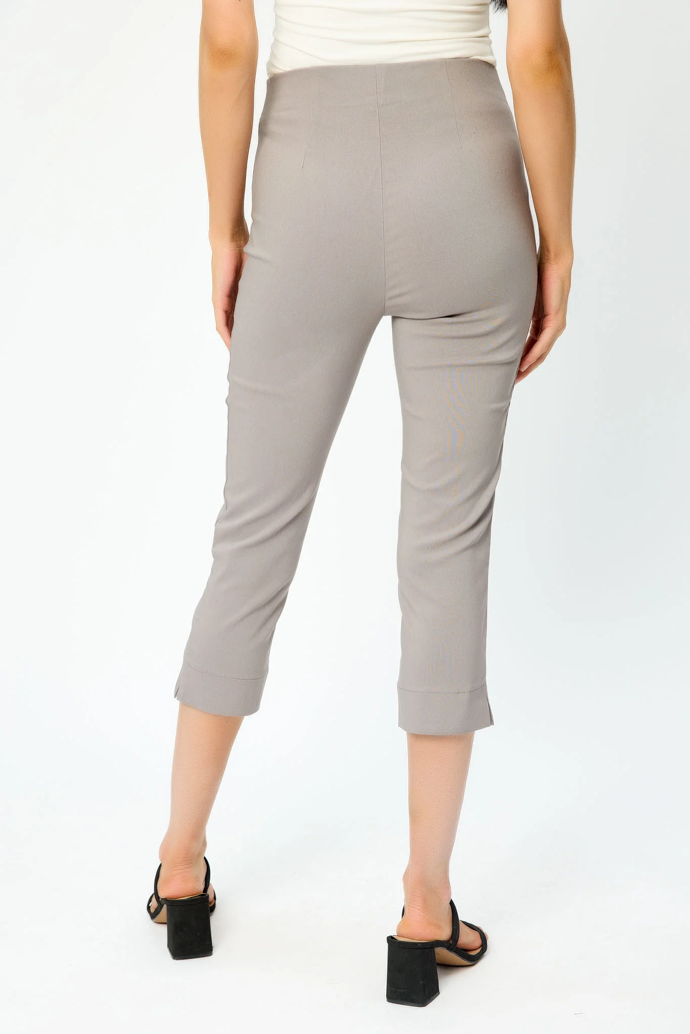 Pull-On High-Rise Capri Pant - Image 6
