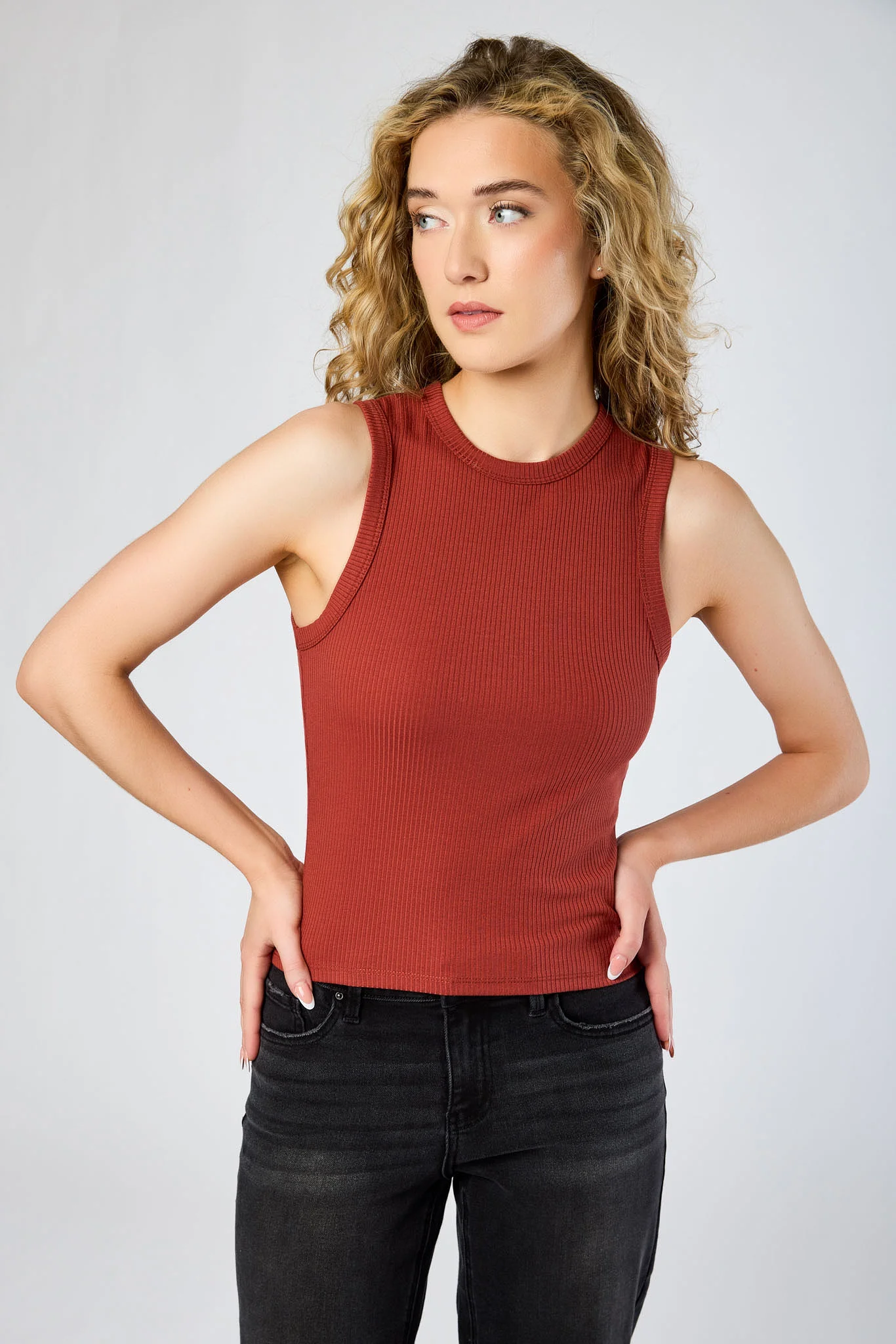 Ribbed Crew-Neck Tank Top - Image 13