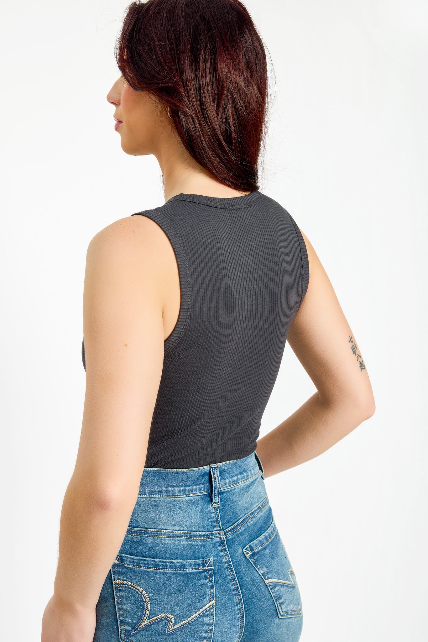 Ribbed Crew-Neck Tank Top - Image 4