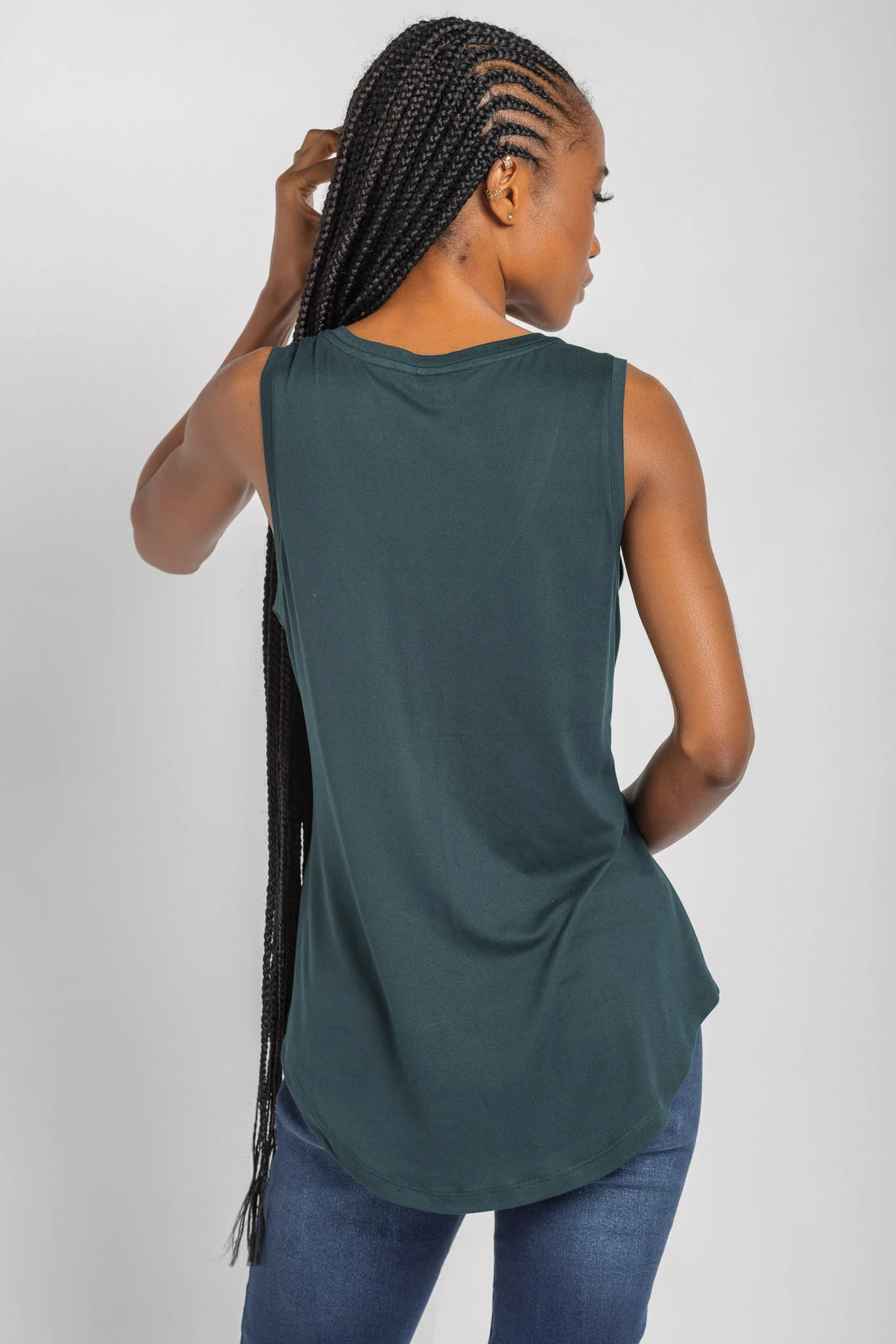 Sleeveless V-Neck Top with Shirttail Hem - Image 4