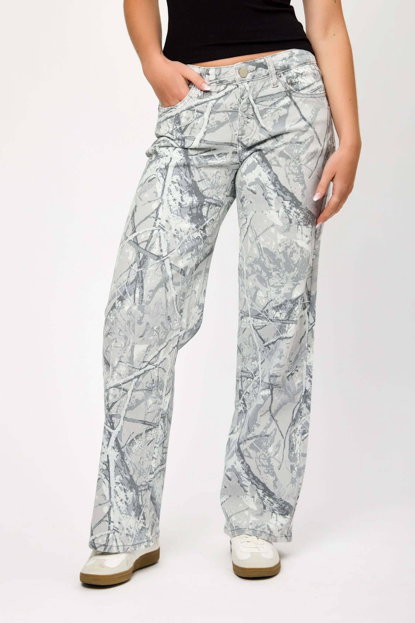 Tattoo Camo Low-Rise Wide-Leg Denim Pant - Image 4