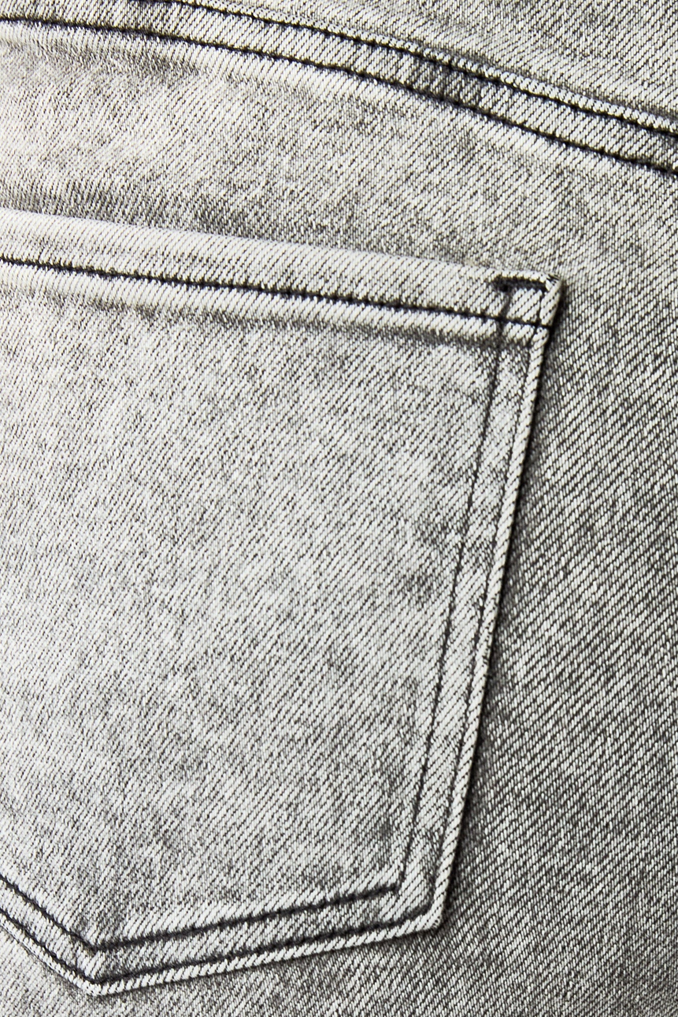 Tattoo "Charlotte" Black Acid-Wash Straight Cropped Jean - Image 4