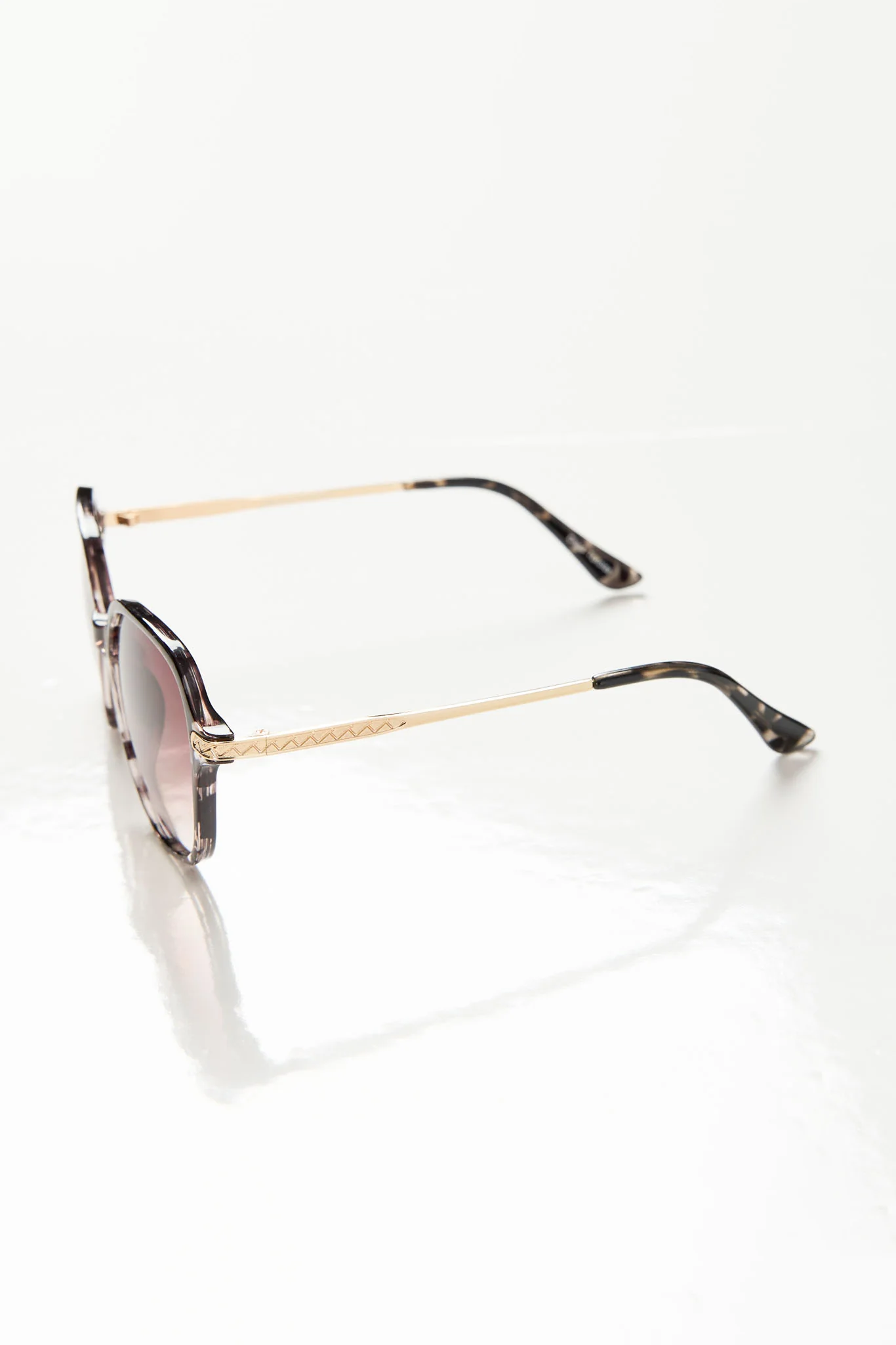 Tortoise Rectangular Sunglasses - Image 3