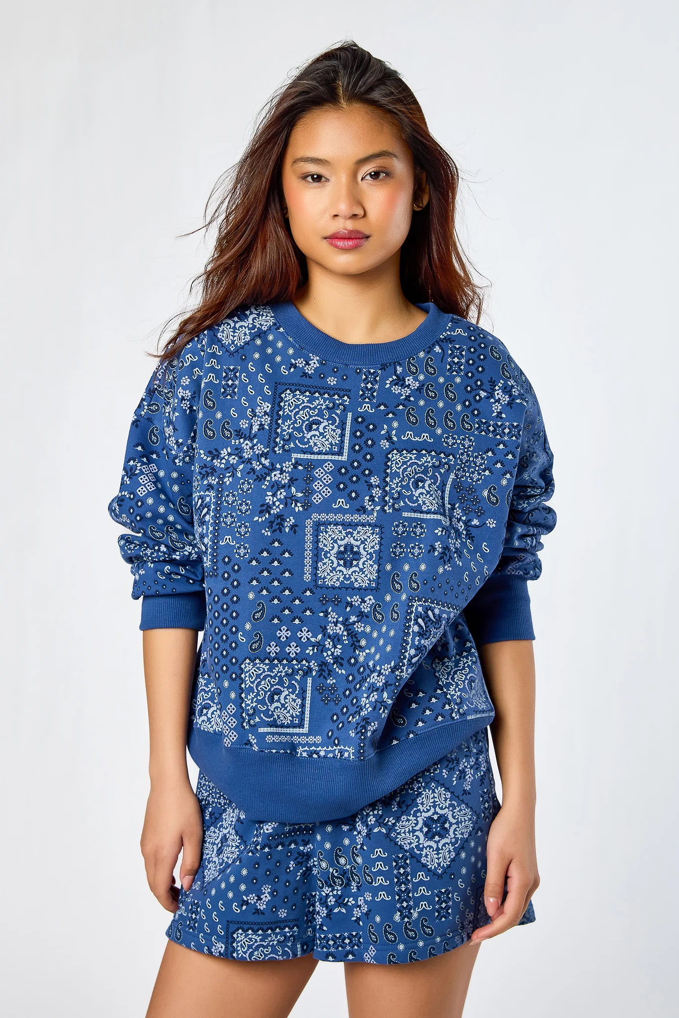WallFlower Bandana Washed Fleece “Maui” Short - Image 5