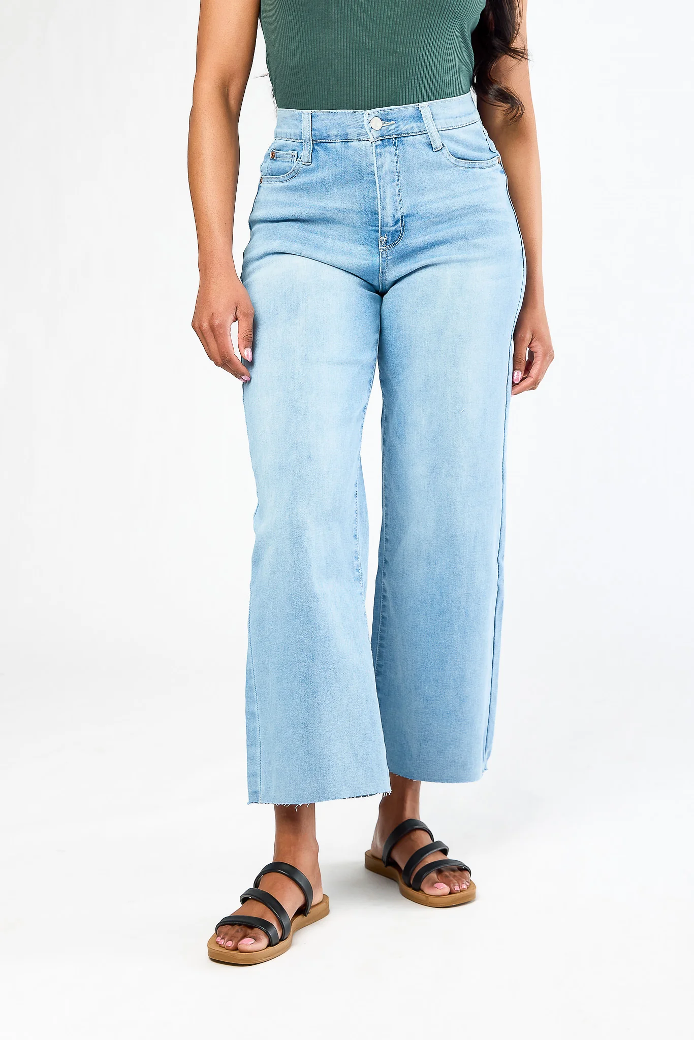 WallFlower Elle Wash Fearless Curvy Super-High-Rise Ankle Wide Leg Jean - Image 3