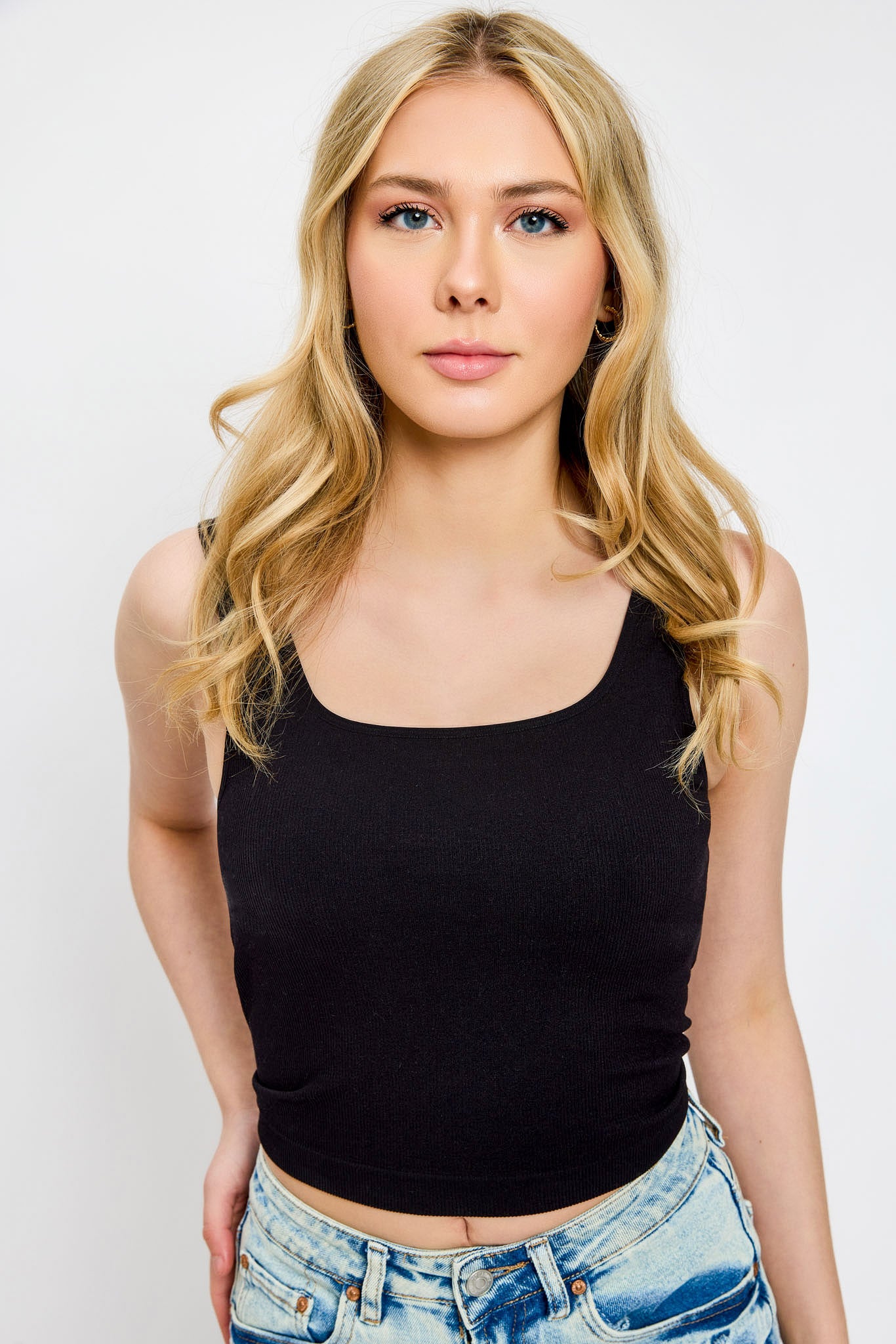 WallFlower Melanie Seamless Square Neck Tank with Padded Cups - Image 3