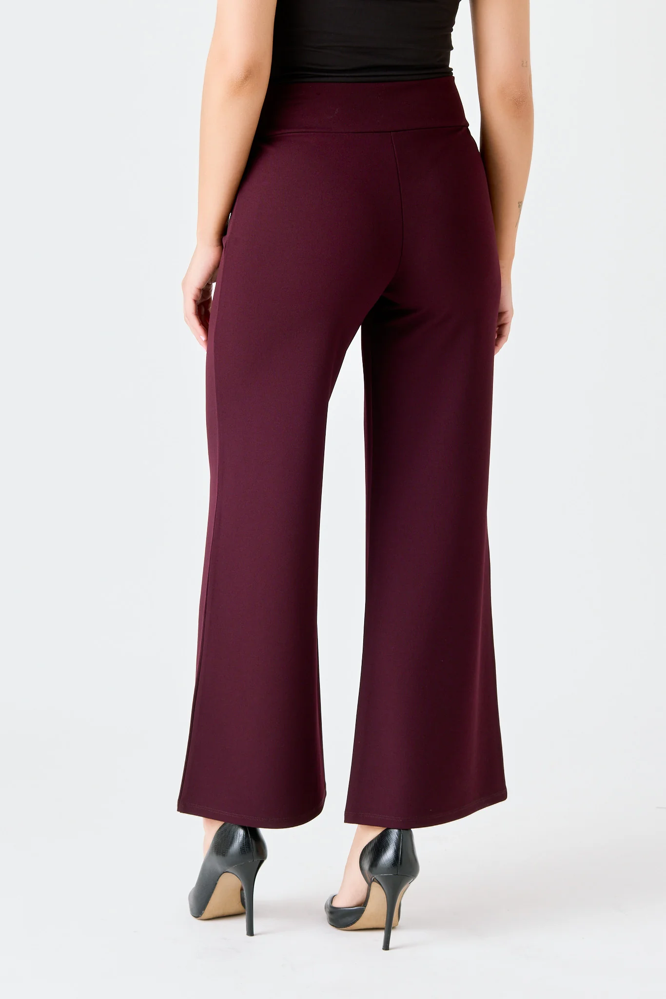 Wide Leg Pants with Short Inseam - Image 14