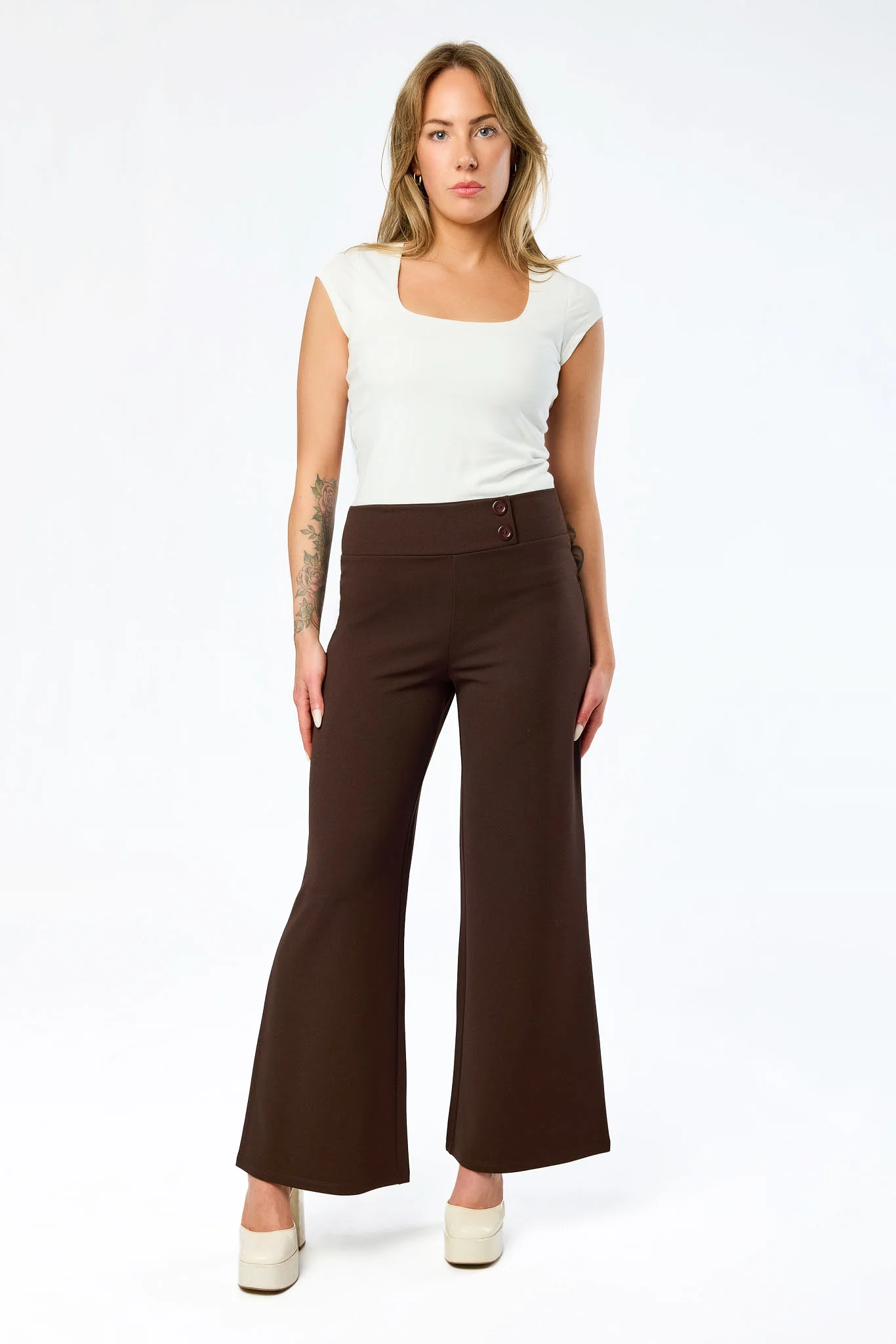 Wide Leg Pants with Short Inseam - Image 4