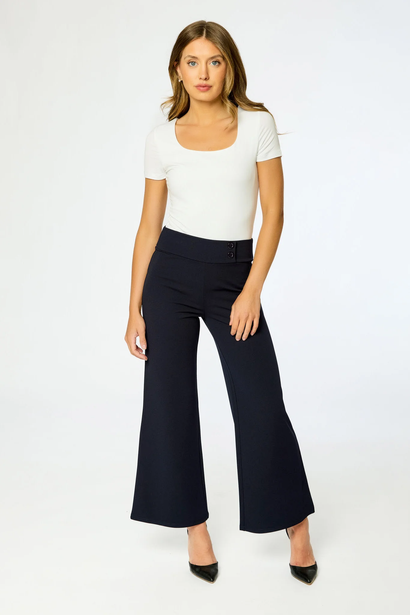 Wide Leg Pants with Short Inseam - Image 7